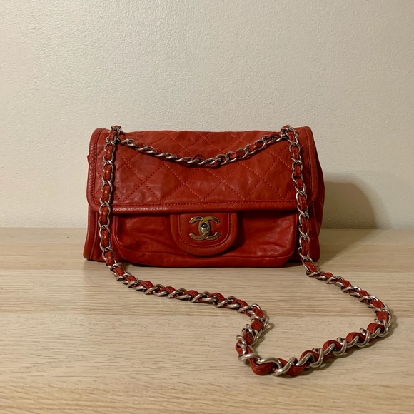 SOLD - ❤️Chanel Red Calfskin Natural Beauty Bag - Picture 2 of 13
